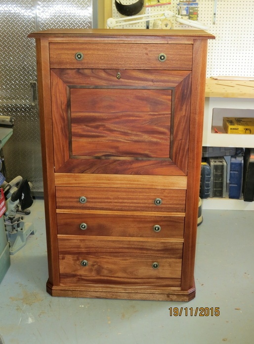 Secrétaire à abattant de style Louis Philippe