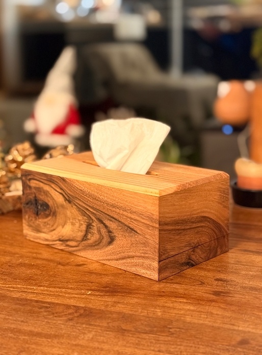 Boîte à mouchoirs