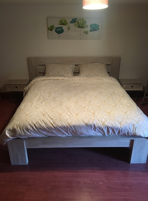 Lit en chêne blanchi