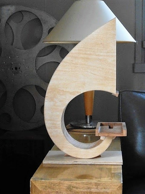 Ampli passif pour téléphone en forme de clothoide