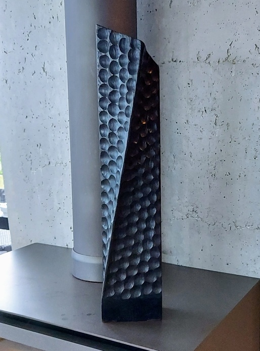 Sculpture, toujours abstraite