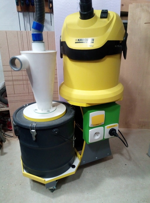 Aspirateur cyclonique