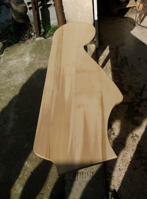 Table basse qui sonne