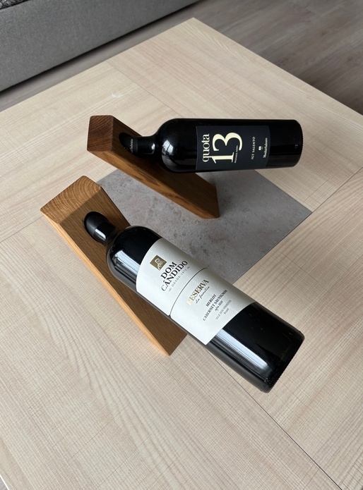 Support en équilibre pour bouteille de vin