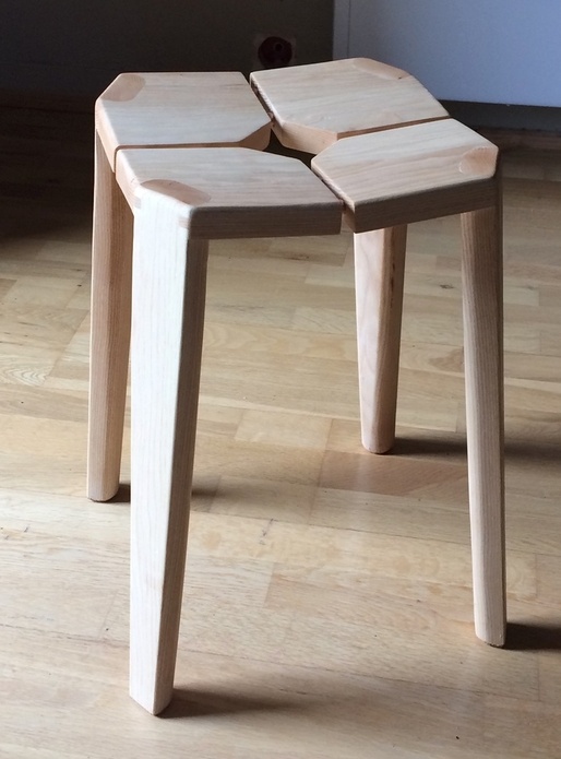 Tabouret en frêne
