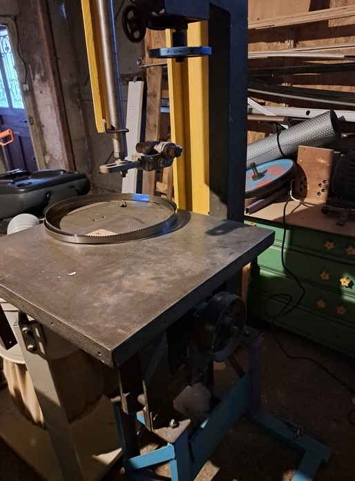 Donne scie à ruban artisanale 0€