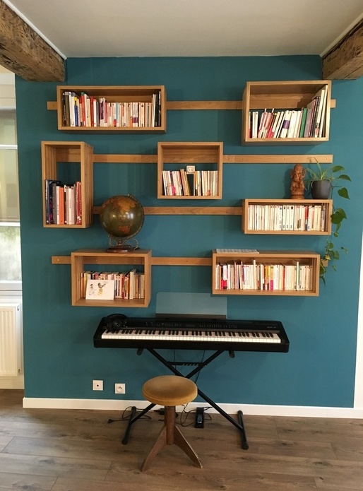 Bibliothèque suspendue