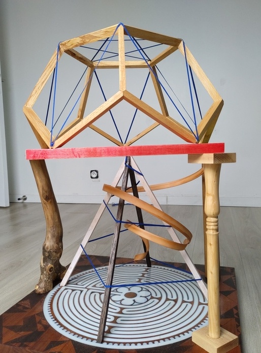 Labyrinthe de Chartres, de la surface au volume