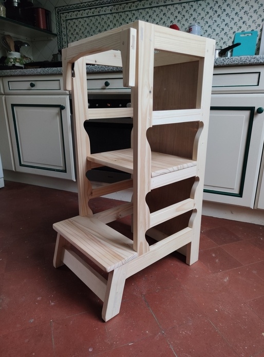 Tour Montessori, Tableau d'école, Table basse