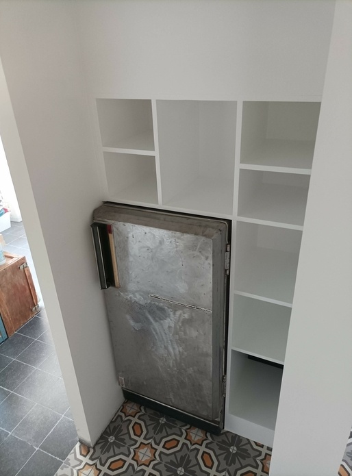 Meuble sous escalier