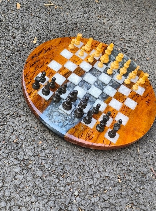 Echiquier avec chute d'orme