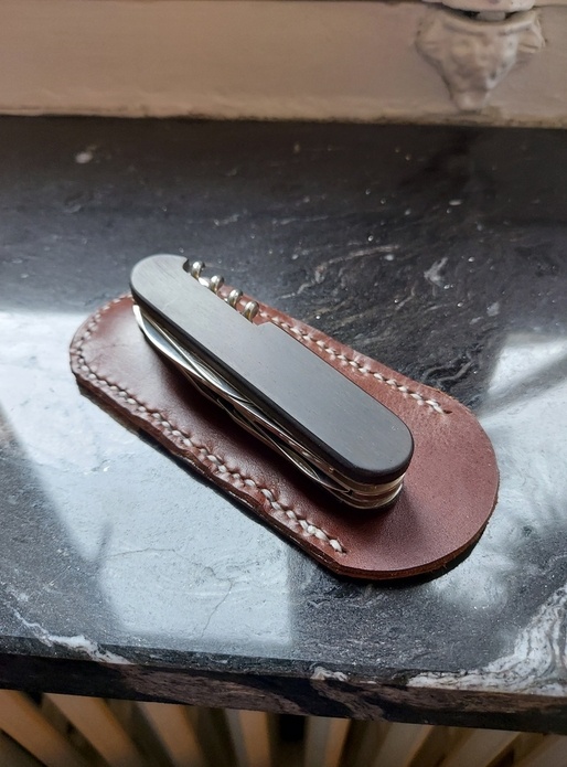 Couteau suisse de luxe