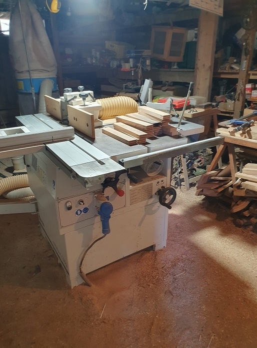 JE VENDS MON COMBINE SCM MINIMAX C26G. en très bon état.