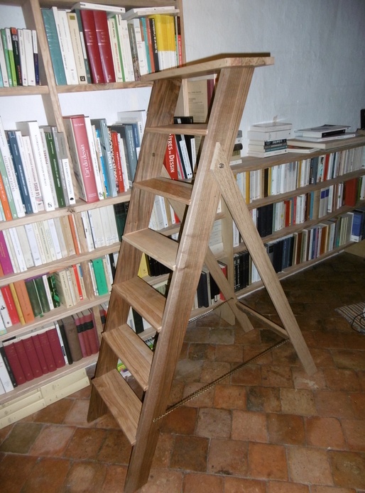 Escabeau (pour bibliothèque)