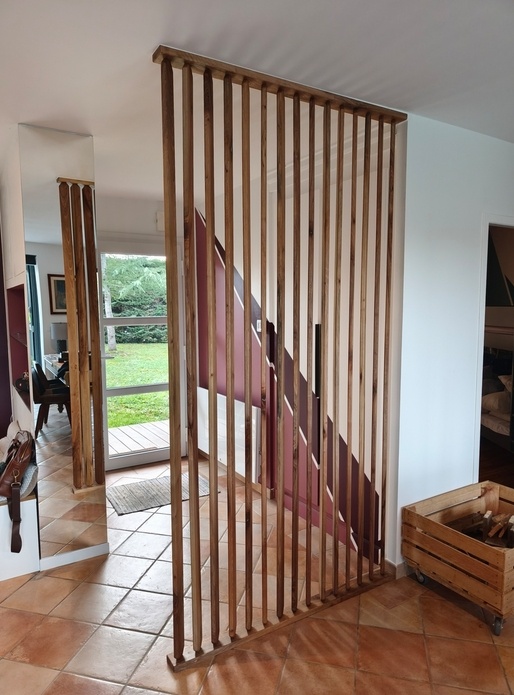 Claustra orientable en noyer