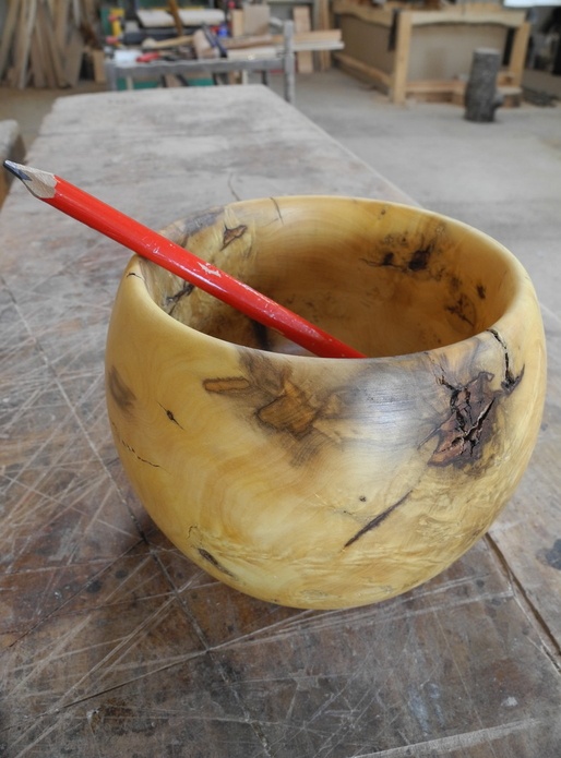 Tournage d'un pot en buis