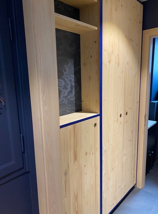 Un placard d'entrée en 3 plis Epicéa