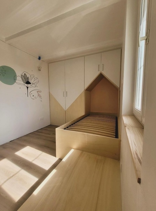 Chambre d’enfant. Contreplaqué et Frêne.