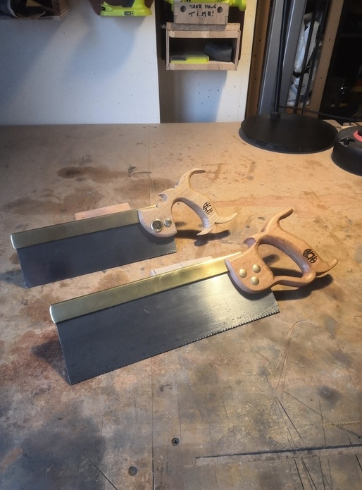 Restaurations scies à tenon et à queue d'aronde