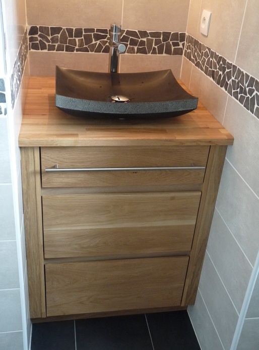 Meuble de salle de bain en chêne massif