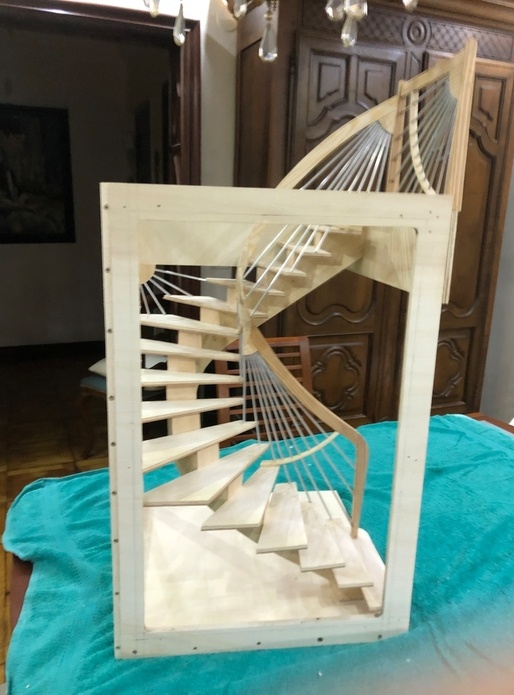 Maquette au 1/5 Escalier 2 quarts tournants, sur limon central