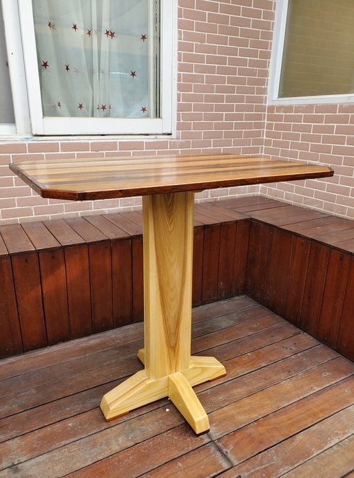 Petite table d’extérieur