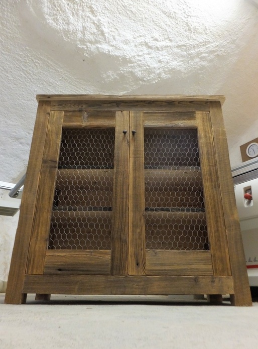 Buffet en vieux bois