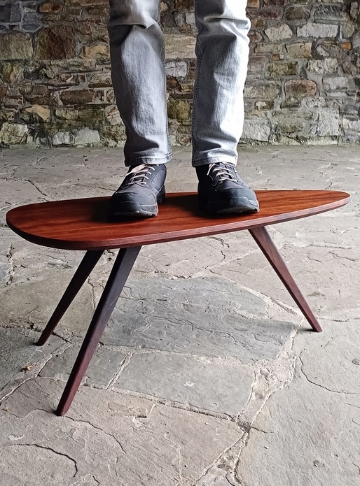 Table basse à partir d'un potelet trouvé