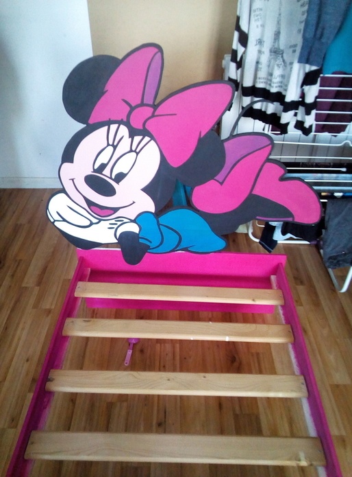 Lit personnalisé pour ma fille