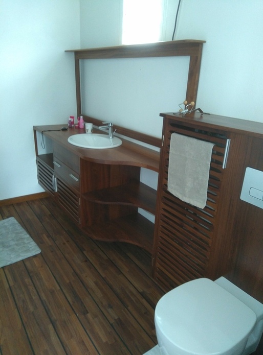 Meuble de salle de bain suspendu 2