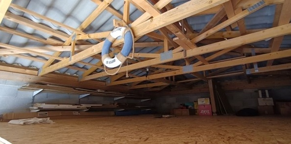 Réalisation d'une mezzanine de garage de 5 m x 5m17 (seul en pleine canicule)