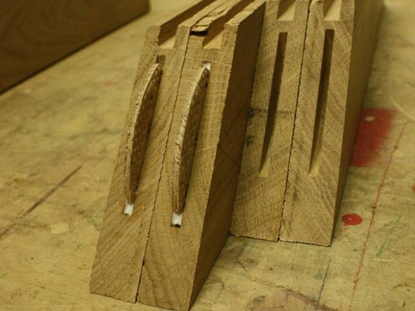 montants et traverses de porte avec les lamelles