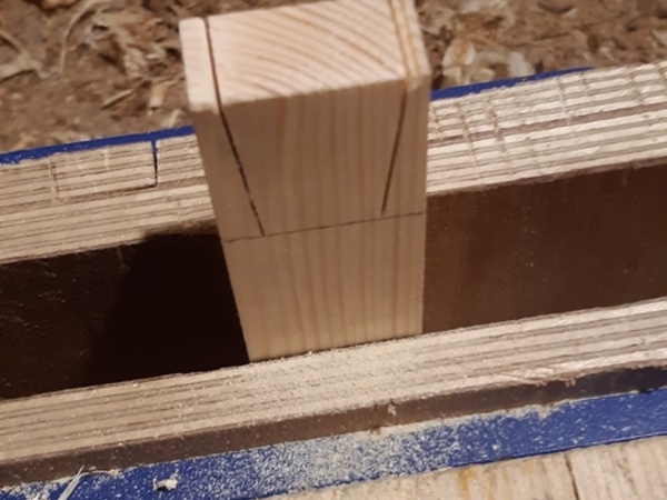 Exemple de découpe d'une enture à queues d'arrondes