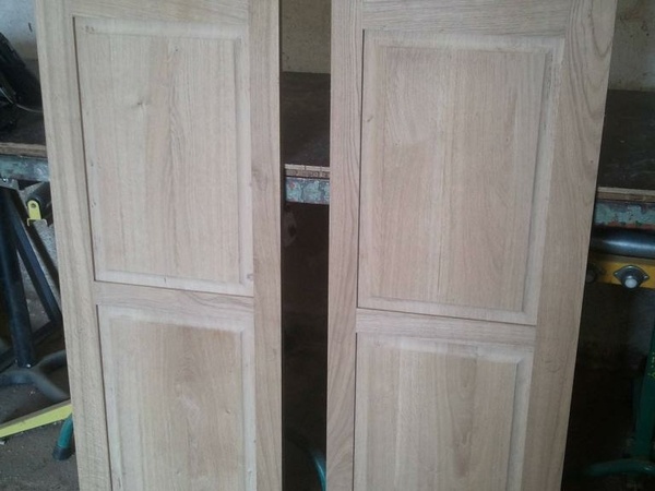 côtés du vaisselier