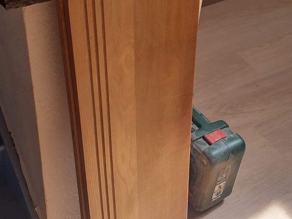 étagères avec rainures, en chêne massif