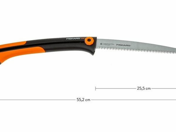 Scie Fiskars classique.