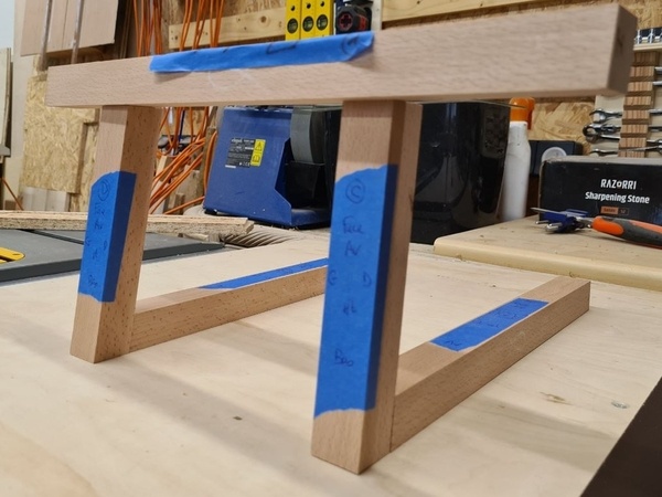 Vérification de la complémentarité des angles et du parallélisme des faces