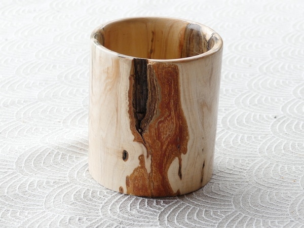 Pot à crayons en frêne