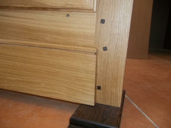 plinthe encastrée et chevillages à tire {img:1635}