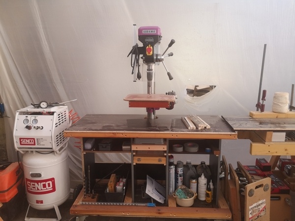 Une servante pour ma perceuse à colonne.