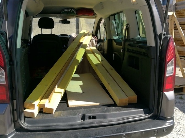 Berlingo chargé, on peut en rentrer dans ces voitures !