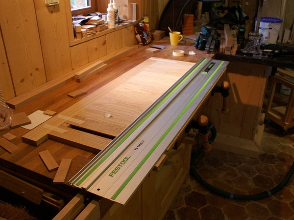 Coupe du second bord à la scie plongeante