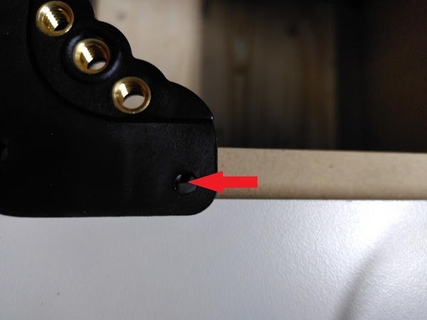 trou de fixation Kreg inutilisable car correspond à une vis Incra