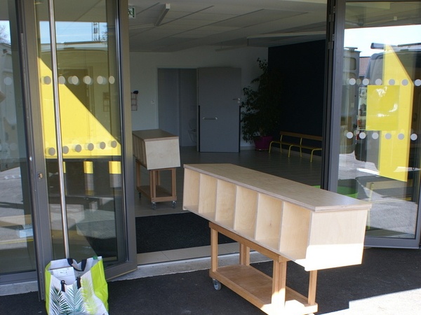 Chariots d'atelier transformés en transporteurs