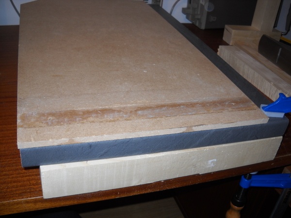 Quelques coups de ciseau pour faire sauter ce qui reste du sciage...