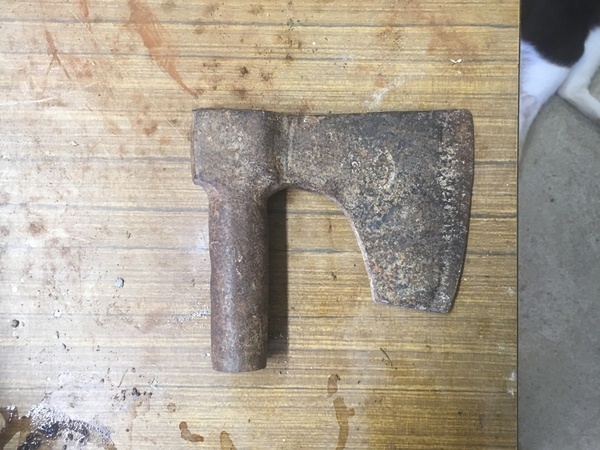 Une des deux dans son jus, une petit couche de rouille mais rien de grave !