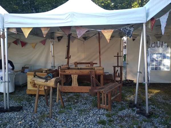 Je vais peut-être retirer le billot et le banc de sciage du coup !