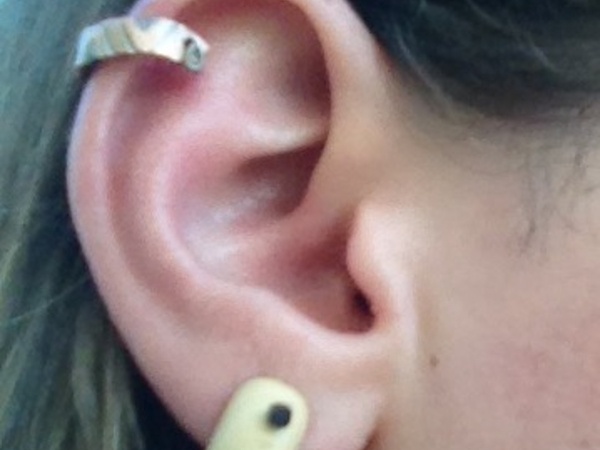 Boucle du dessous en buis et celle du dessus avec 1 centime