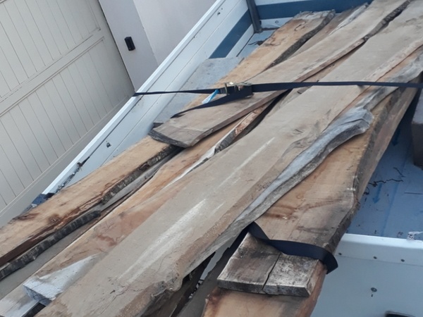 30€ de merisier. J'ai fais 2 allée retours à ce prix la