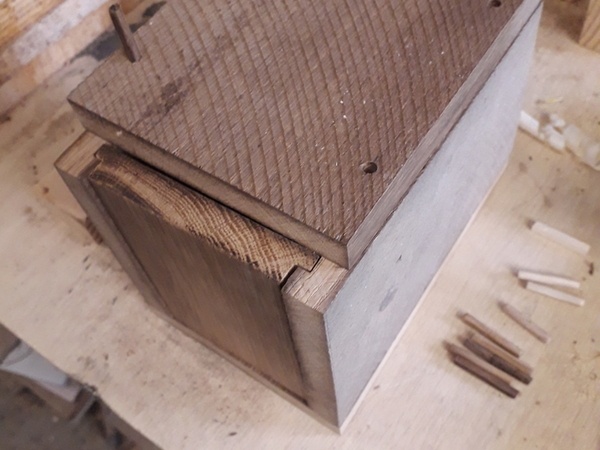 vue de l'arrière avant collage et ajout de la "façade" du "tiroir"